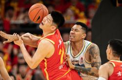 开云体育平台APP-鹈鹕绝杀广东队，胡金秋惊艳四座