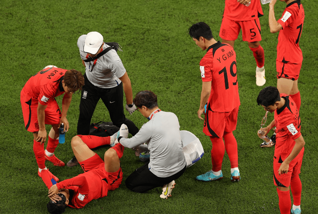 塞内加尔横扫美国，苏亚雷斯制霸全场