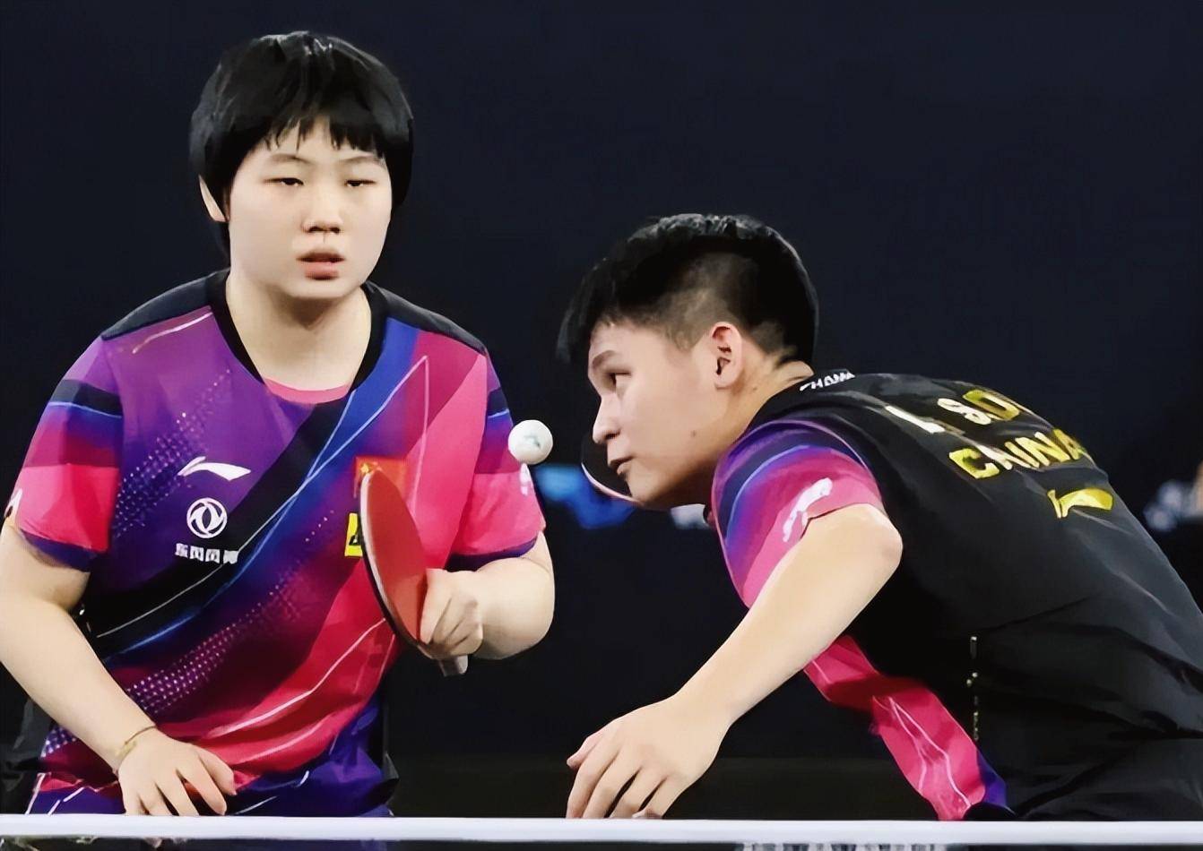 德国乒乓球队鏖战瑞典乒乓球队,波尔三分雨点燃全场 德国乒乓球队鏖战瑞典乒乓球队,波尔三分雨点燃全场