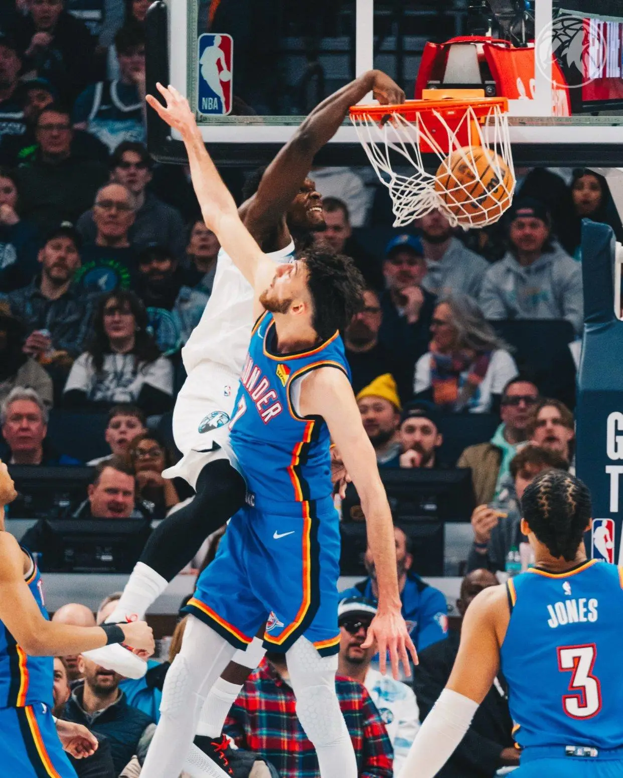 勇士鏖战爵士，戈贝尔绝境逆转