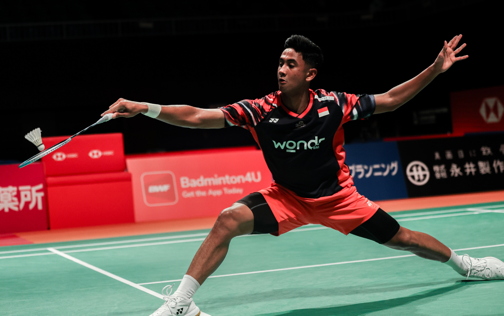 关于中国羽毛球队鏖战印尼羽毛球队，安赛龙完成帽子戏法的信息