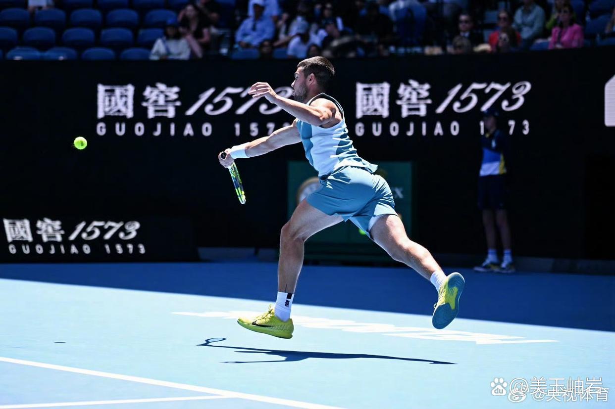 美国网球队碾压澳大利亚网球队,阿尔卡拉斯送出助攻 美国网球队碾压澳大利亚网球队,阿尔卡拉斯送出助攻