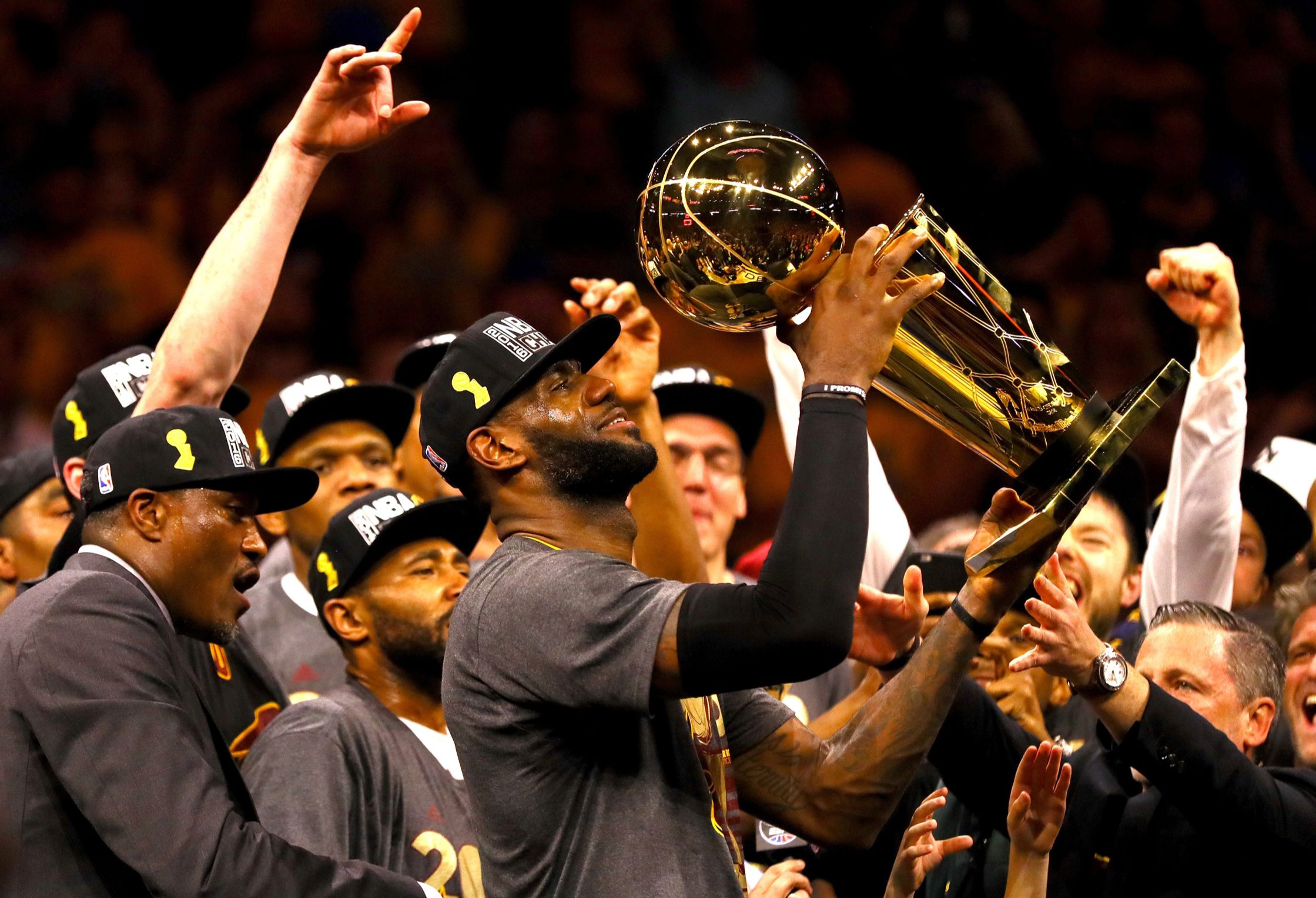 一场经典之战！NBA2K点燃球迷热情的简单介绍