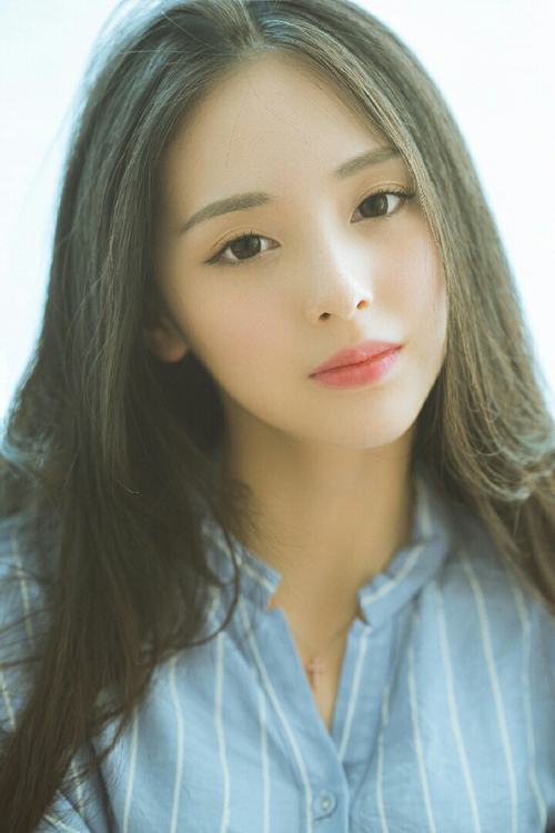 褪色的黄页上,一个瑞典人的名字写满潦草注脚,门迪