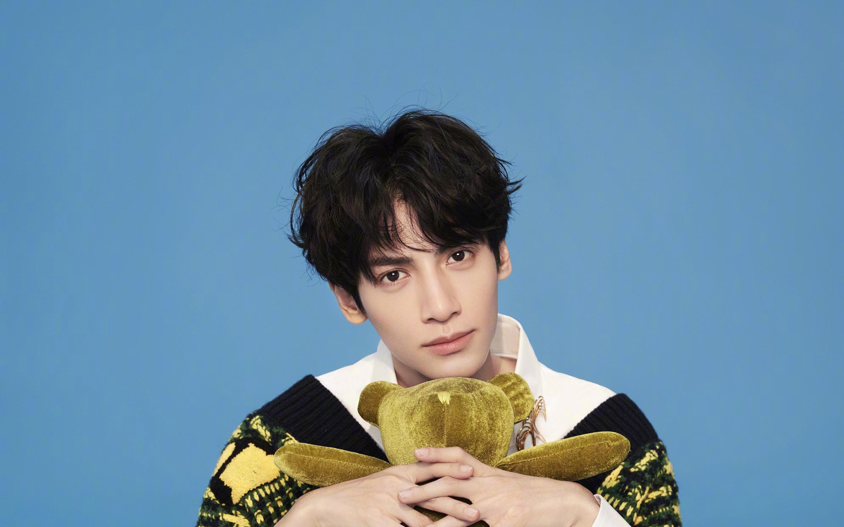 双星映天山!雷霆险胜新疆队之夜,孙铭徽刷新纪录燃爆绝杀时刻