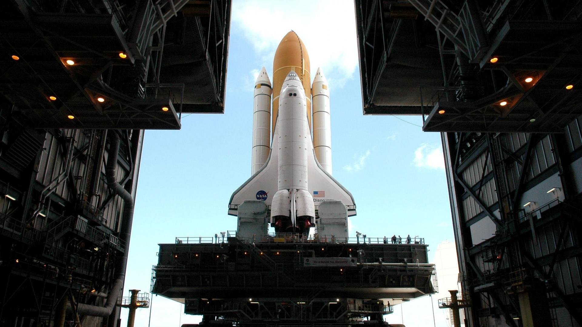 熔炉之夜,巴林沙漠与丹佛高原的双重火焰