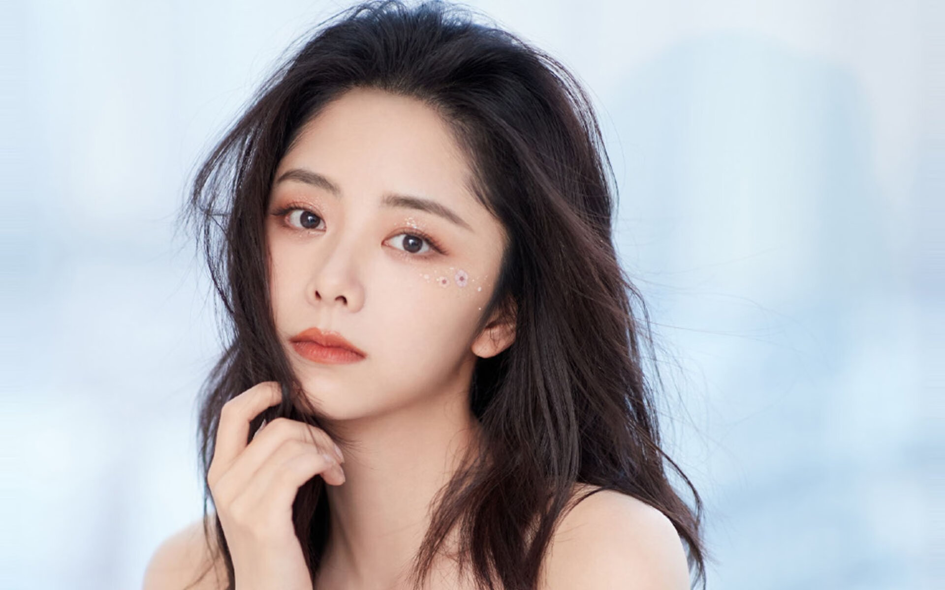 本泽马独中两元却难救主,厄瓜多尔一波攻势带走勒沃库森